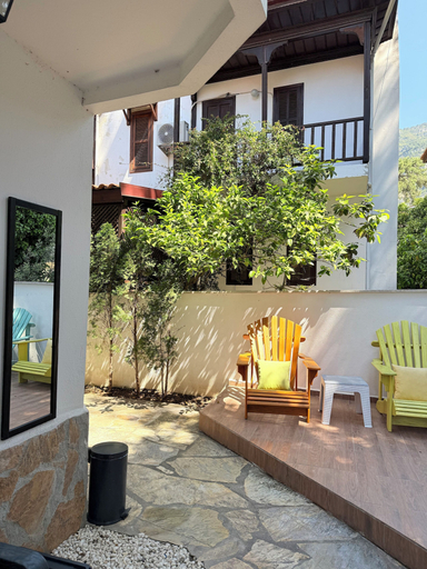 Terrace/patio 5, Jasmine Suıts, Ula