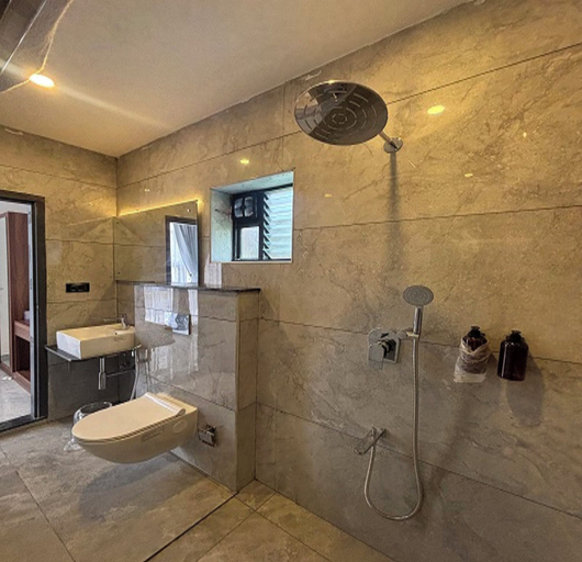 Bathroom 5, Fairy heights, Dindigul