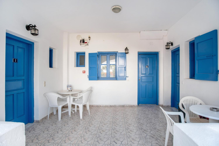 Bedroom 2, Santorini Hotel Pleasure Black Beach Perissa, South Aegean
