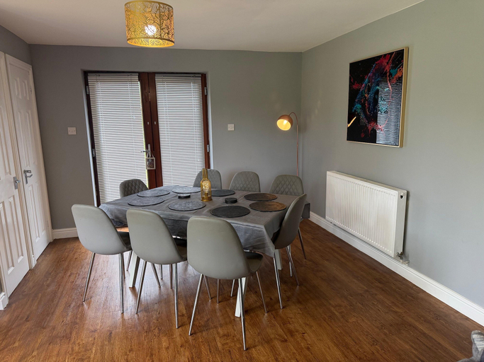 Dining, Cottage Sleeps 8 - Garden Bbq Pet-Friendly, Warwickshire