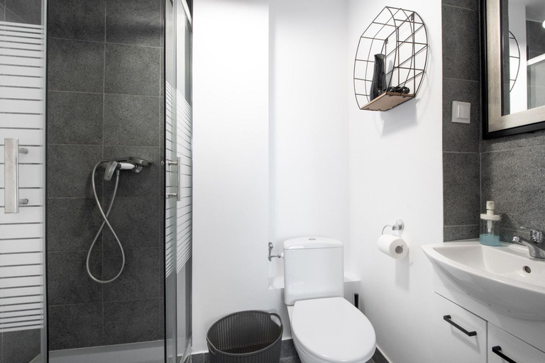 Bathroom 3, Labo Apartment apartamenty Zelazna Brama, Warsaw