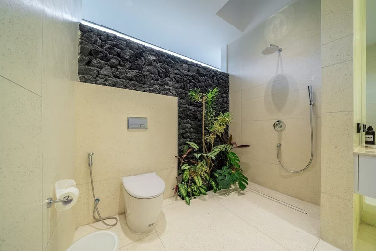 Bathroom 2, Garden Village 4, Gianyar