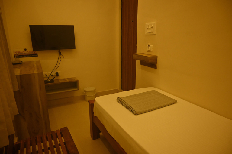 Room 4, SANDALCITY HAVEN, Erode