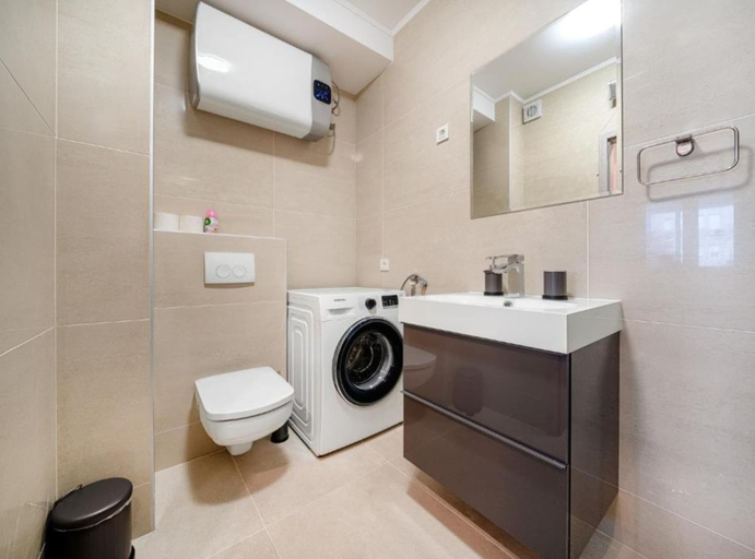 Bathroom 3, Luxury Apartment on the Main Beach, Split