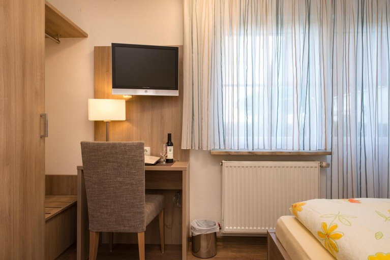 Bedroom 2, Ferienhof Walter, Freiburg im Breisgau