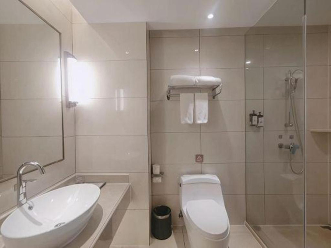 Bathroom, Vienna Hotel Jiangxi Fengcheng Fnegkuang, Yichun