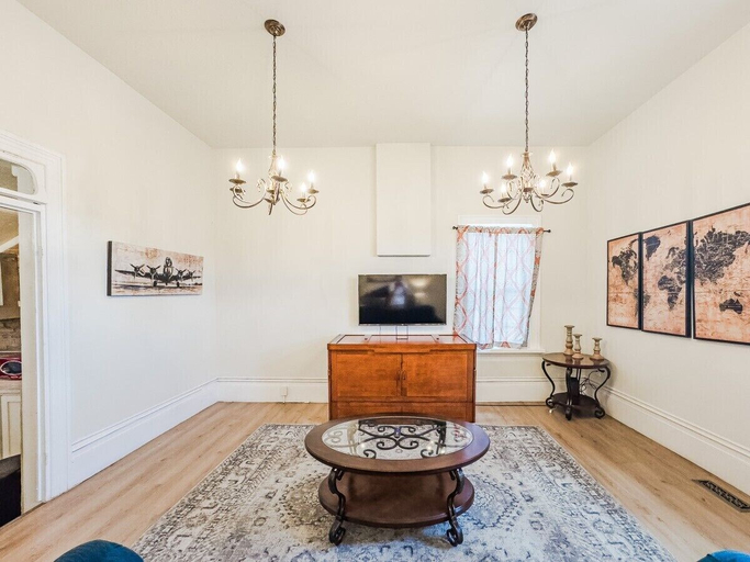 Interior 3, 406 Canyon Rd #2, Weber
