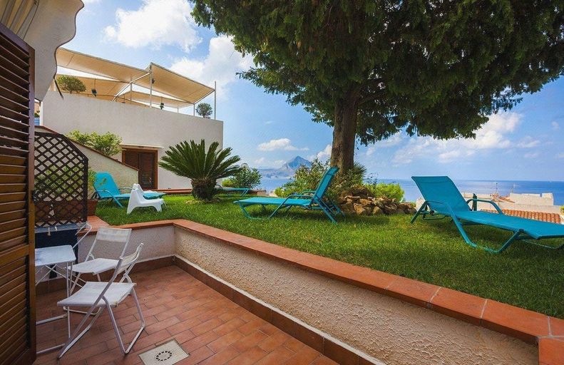 Exterior & Views 2, Hotel Pocho, Trapani