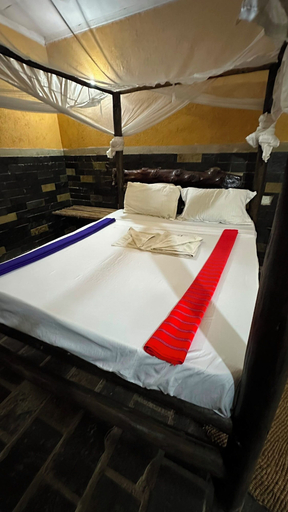 Bedroom 5, Sunbright Lodge & Campsite, Monduli