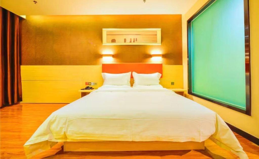 Bedroom 4, 7 Days Premium·Shihezi Passenger Terminal, Shihezi