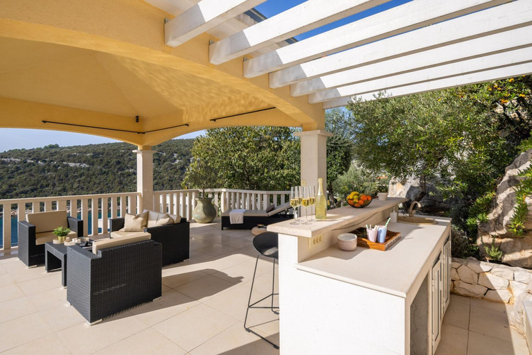 Food & Drinks, Pool Villa Vese /w Panoramic Sea View, Marina