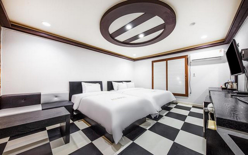 Bedroom 2, Gunsan Picasso, Gunsan