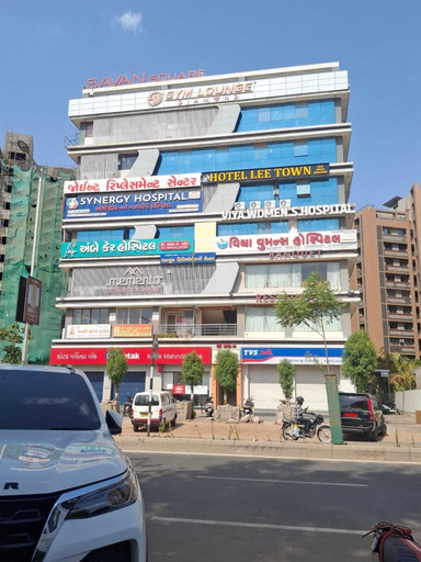 Exterior 2, Hotel Lee Town, Ahmadabad