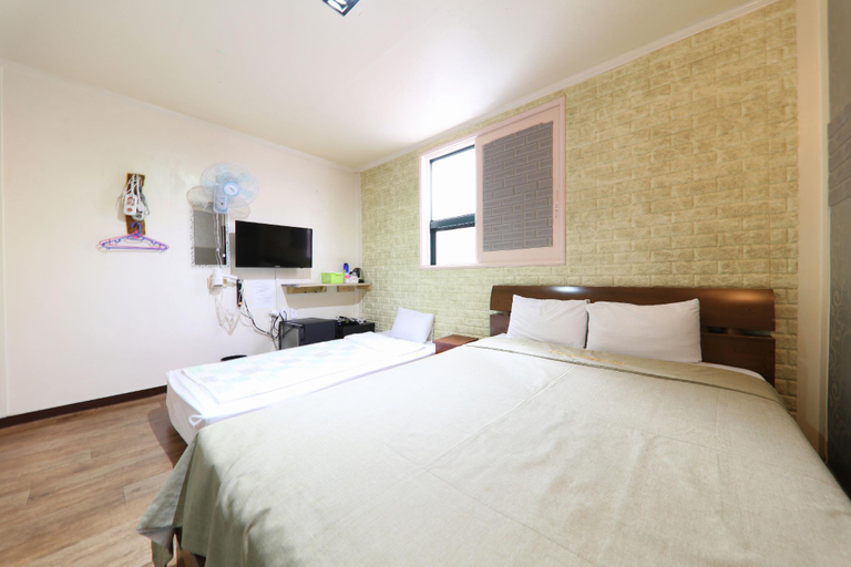 Bedroom 4, Jeju F1, Jeju
