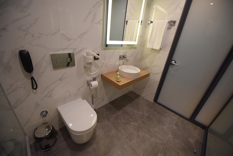 Bathroom 5, Stil Suit, Bakırköy