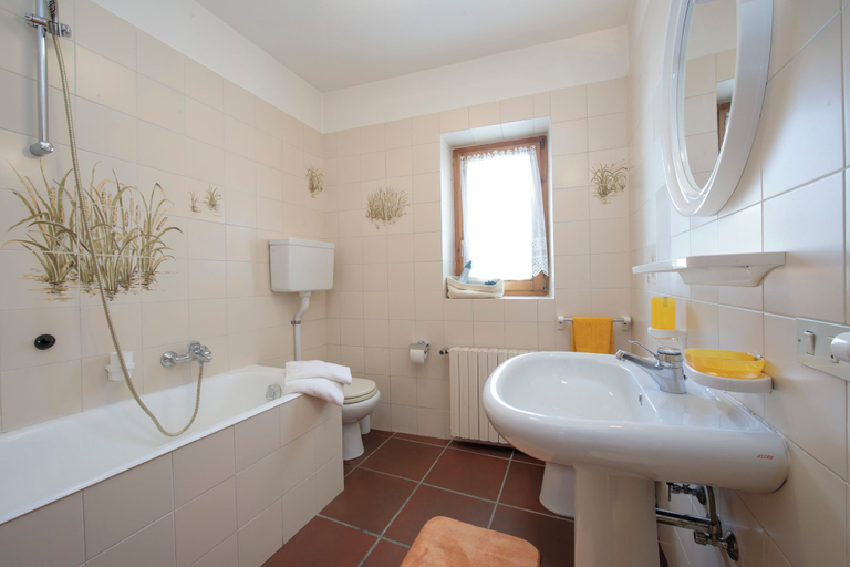 Bathroom 3, Martina Ski in - Ski out Mt.50, Sondrio