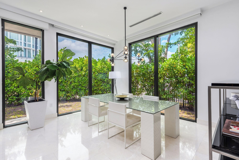 Exterior 3, Villa Amaya, Miami-Dade