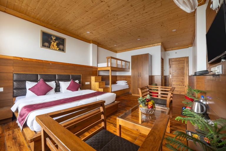 Bedroom 5, Kufri Delight, Shimla