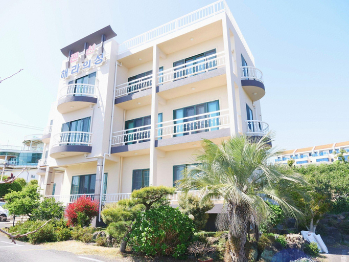 Exterior & Views 1, Hera Castle Pension, Seogwipo