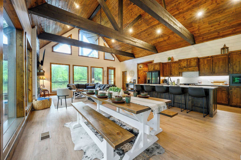 Interior 4, Happy Heart Hideaway - Amazing Outdoor Space, McCurtain