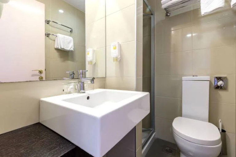 Bathroom 4, Hotel Zorna Plava Laguna, Vrsar