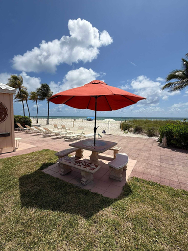 Room 3, Oceanfront Coastal Escape on Hollywood Beach, Broward