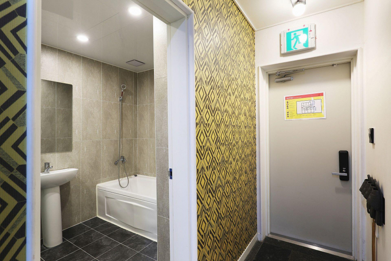 Bathroom, Yeoju Ace Hotel, Yeoju