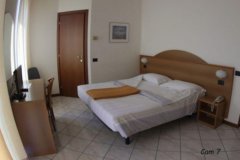 Bedroom 2, Hotel Fiorentino, Verbano-Cusio-Ossola