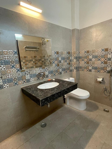 Bathroom 2, VISTARA COURTYARD, Varanasi