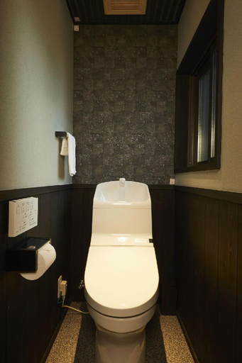 Bathroom 5, Rinn Tsukinuke, Kyoto