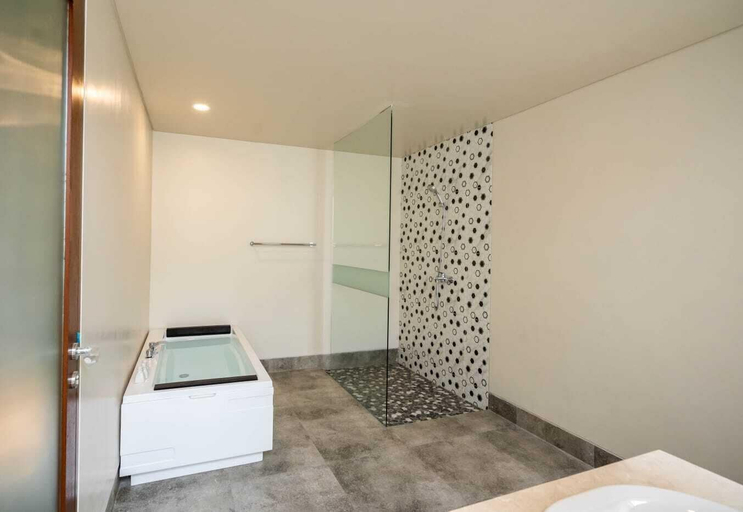 Bathroom 5, Shankara Munduk Bali, Buleleng