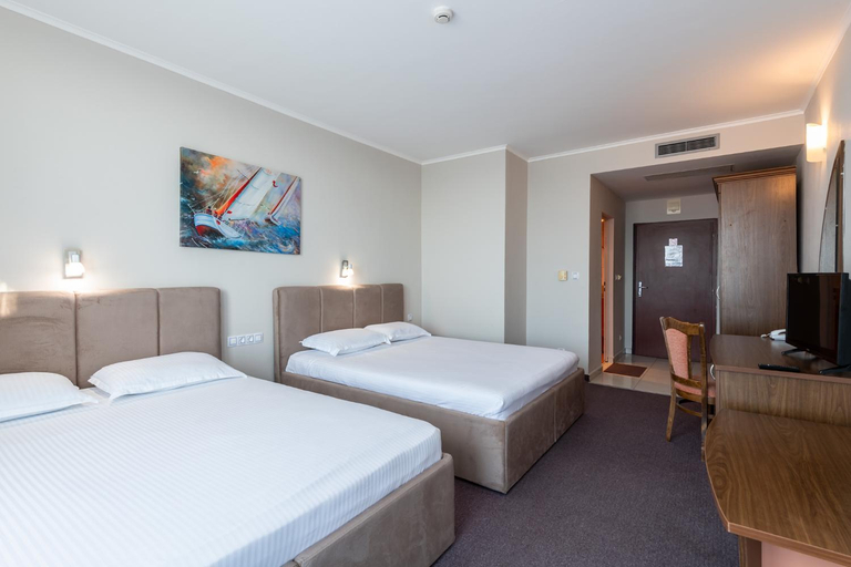 Bedroom 3, Trakia Plaza Hotel, Nesebar