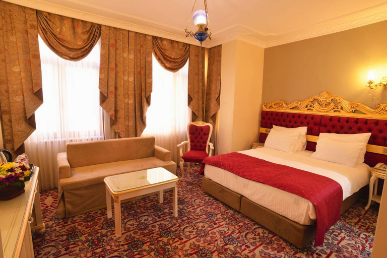 Bedroom 2, Galatower Hotel, Beyoğlu