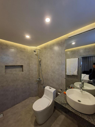 Bathroom 3, Royal's Villa By Premier Inn, Northern Areas