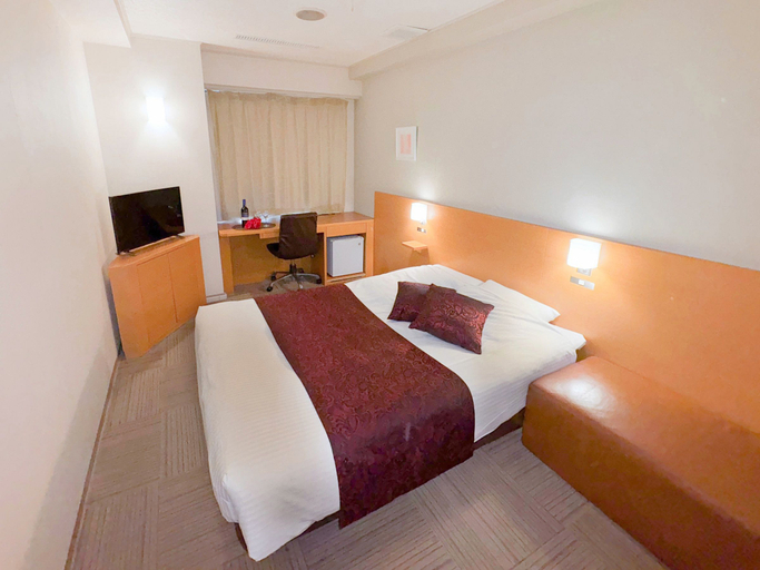 Bedroom 2, Hotel Sherwood, Taitō