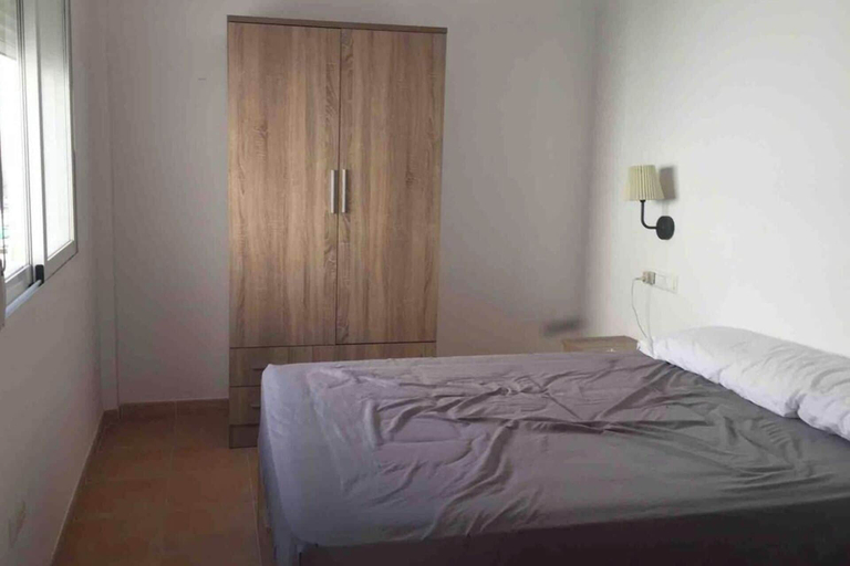 Room 3, Seaside 2 Bed Apartment Sleeps 3 - Pool - Pets Ok, Almería