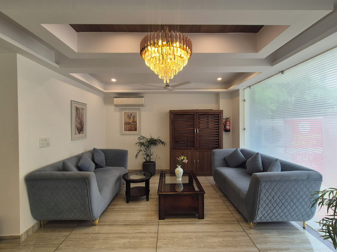 Living area 5, OnlyStay Luxe House Golf Course Road, Gurgaon