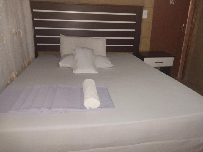 Bedroom 2, M-Dee Guest Pass Lodge, Thabo Mofutsanyane
