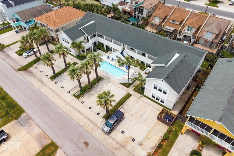 Exterior & Views 2, Stylish Design - Pool - Near Beach - BBQ Grill, Cameron