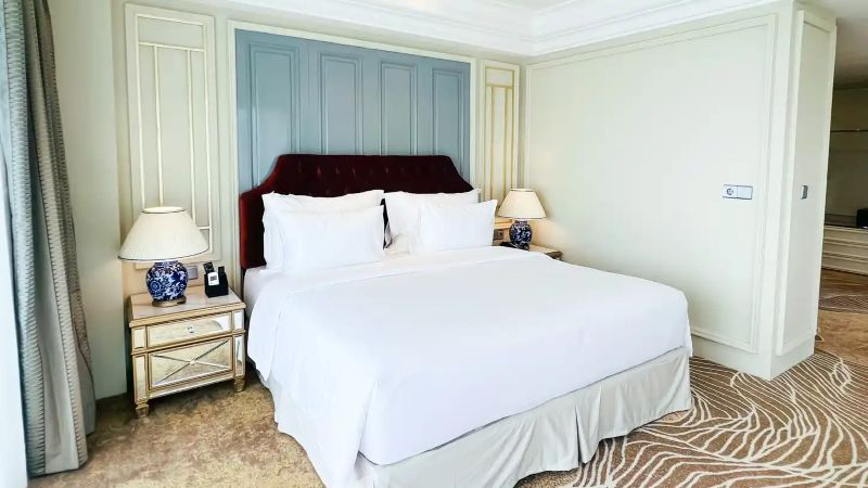 bedroom 26