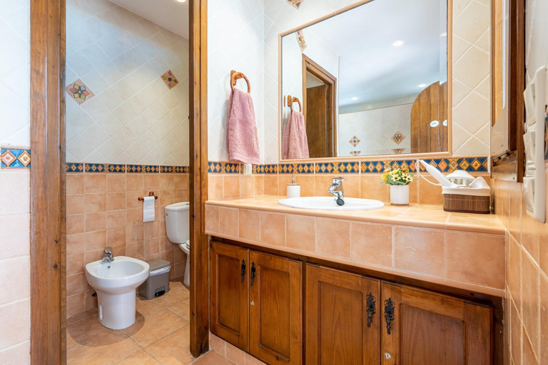 Bathroom 3, Villa Balneari Resort Vacaciones, Tarragona