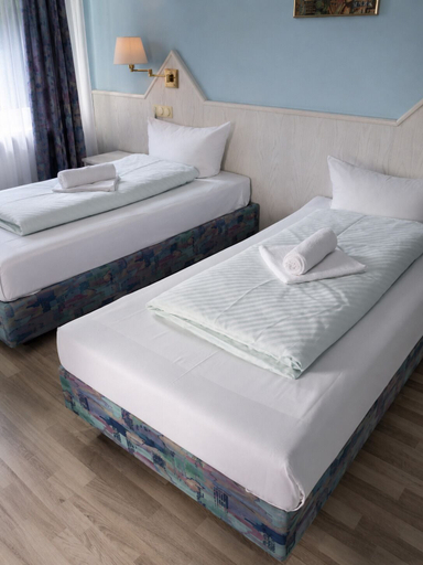 Bedroom 3, Hotel Elisenhof, Chemnitz