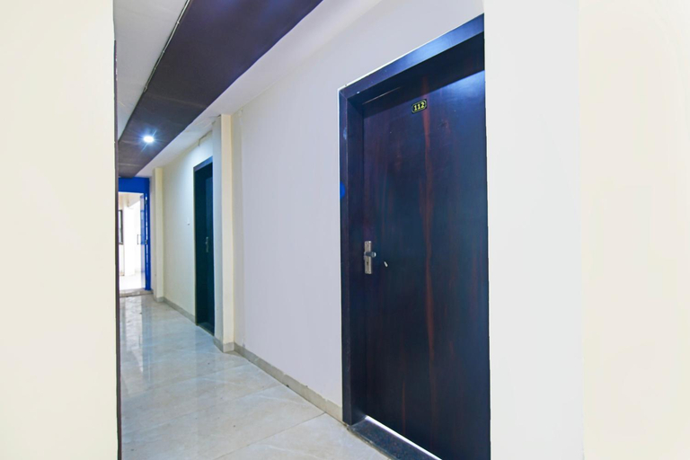 Public Area 2, Hotel O Paradise Green, Indore