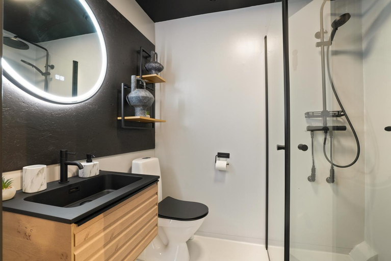 Bathroom 4, A11 Apartments, Ålesund
