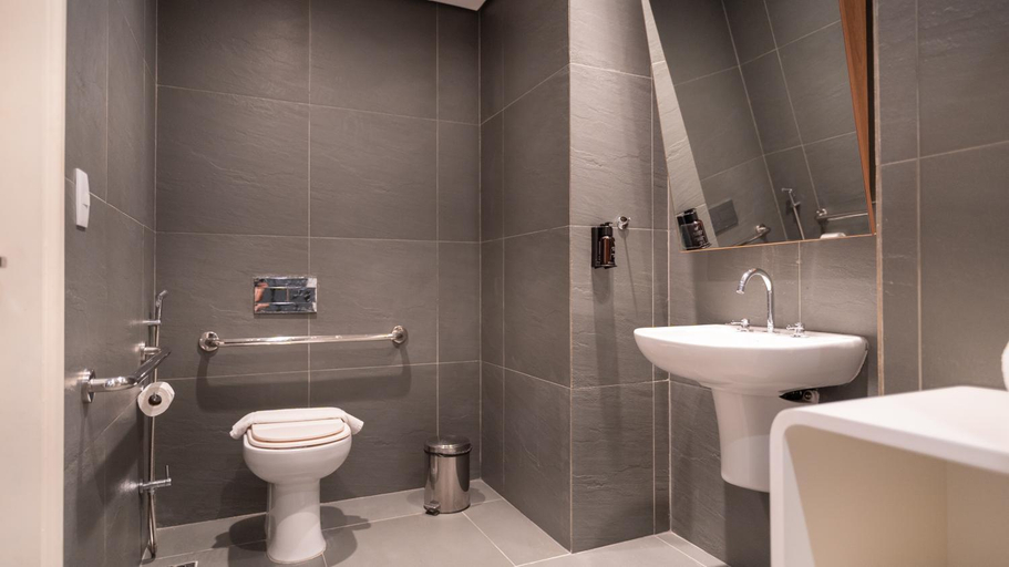 Bathroom 4, Golden Tower Maracanaú by Fênix Hotéis, Maracanaú
