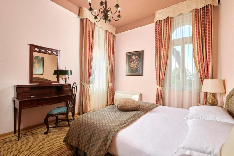 Bedroom 3, Villas Bellevue Plava Laguna, Poreč