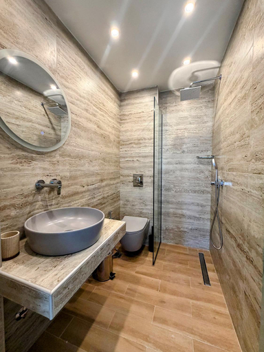 Bathroom 3, Ellinas Hotel, East Macedonia and Thrace