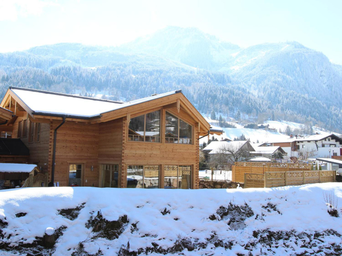 Exterior view 4, Luxury Lodge Kaprun Ost A, Zell am See
