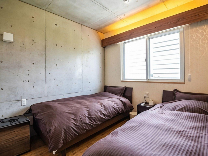 Bedroom 2, Kugani-YA., Kin