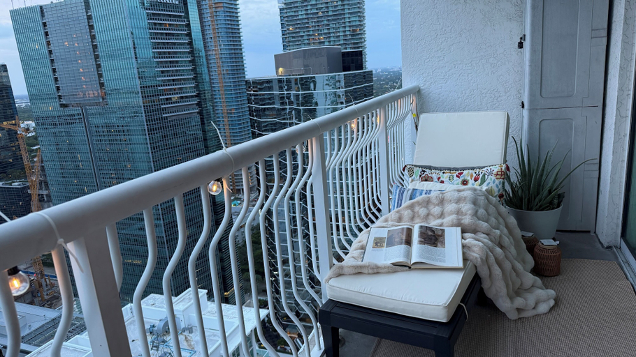 Others 5, Miami Brickell unit Balcony Pool 1 pkg, Miami-Dade